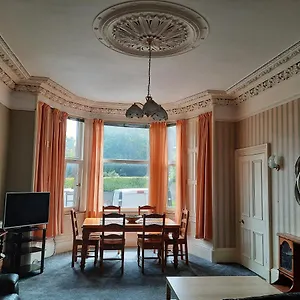 Apartment Victorian 3 Bedroom With Free Parking And Private Garden, Edinburgh